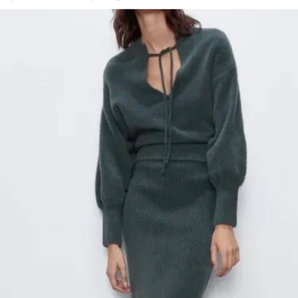 Zara green tie neck sweater large